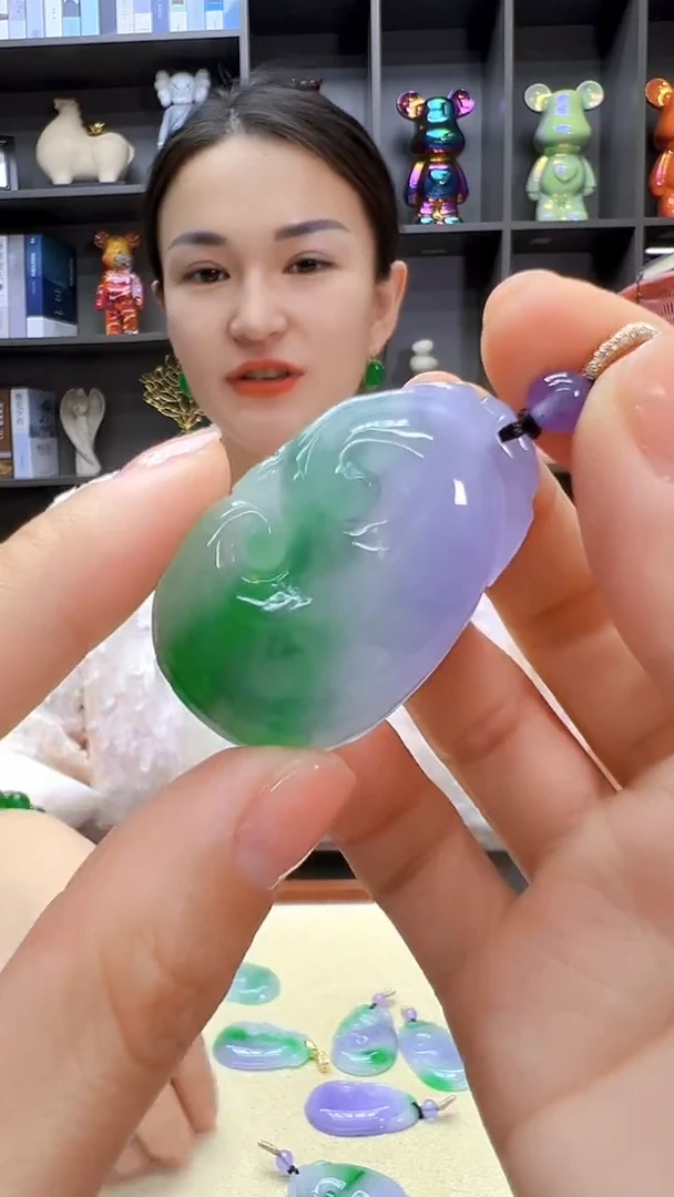 翡翠未镶嵌颈饰沉白diy劲饰