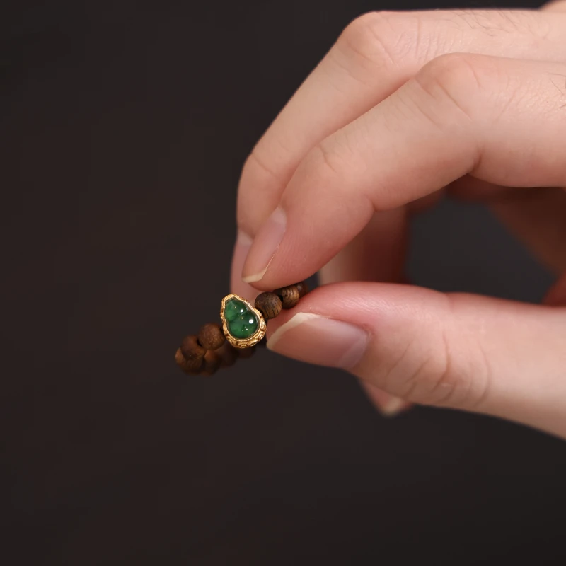 绿色葫芦小把件 规格0.4cm