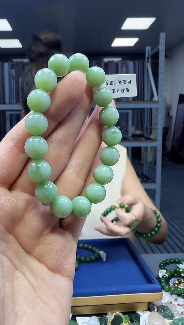 手串未镶嵌和田玉1