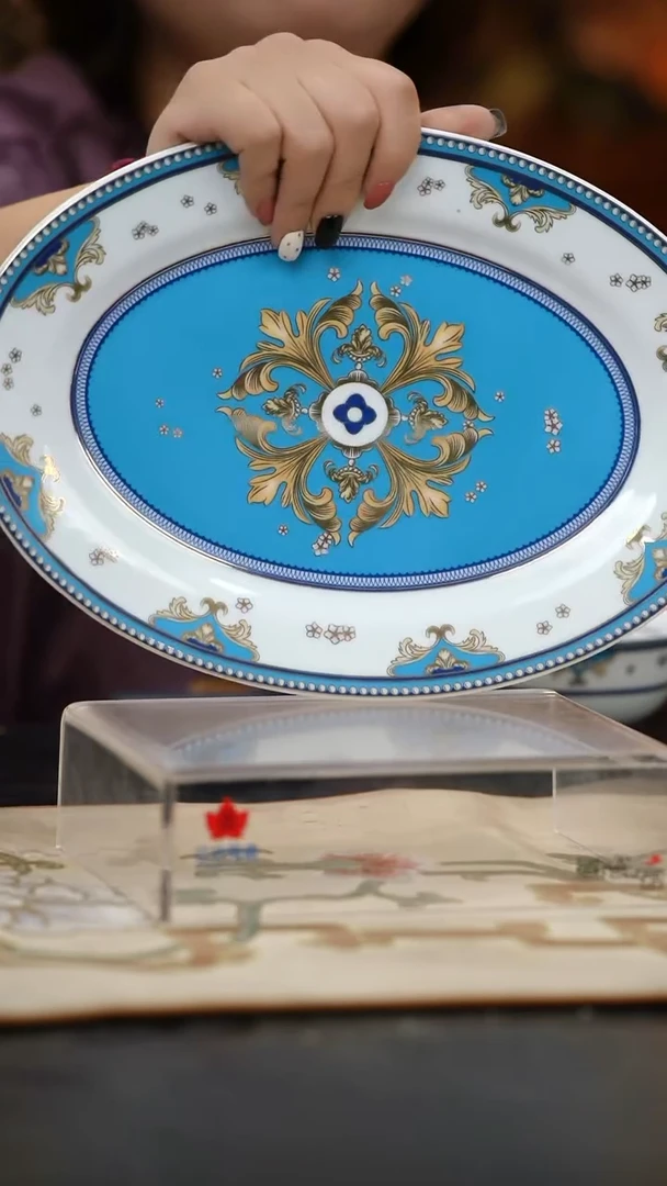 1个微瑕富贵鸟12英寸鱼盘