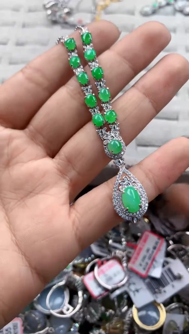 银S925镶嵌戒指翡翠666               10