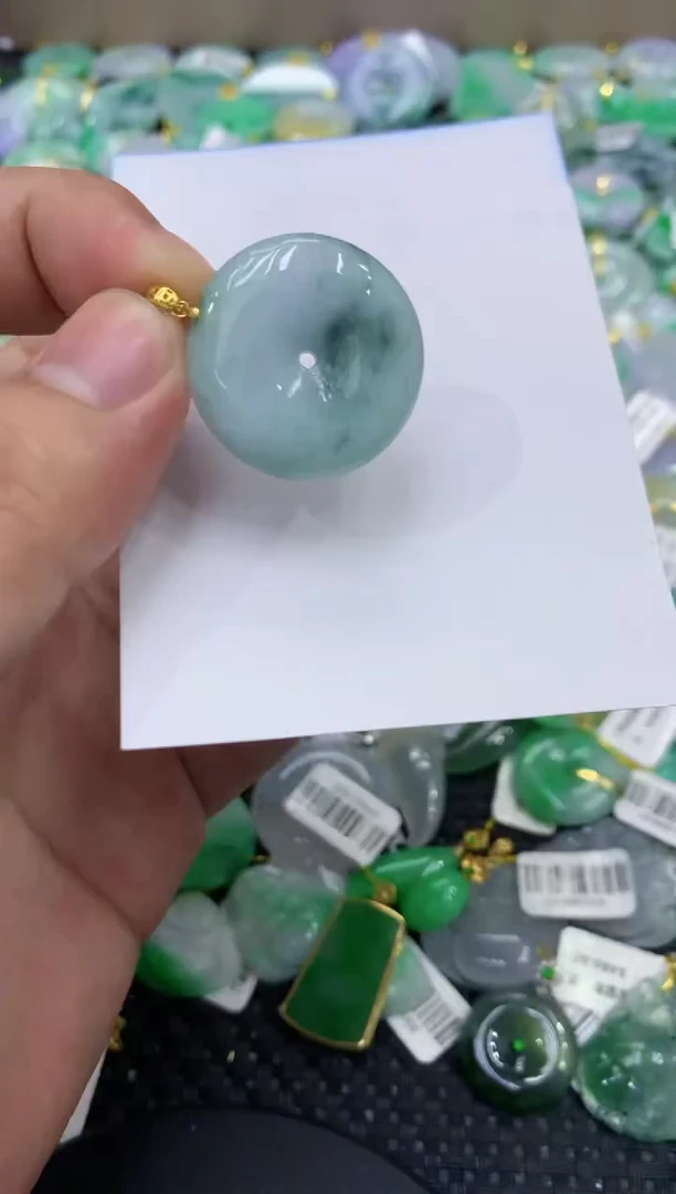 颈饰未镶嵌翡翠天然缅甸翡翠A货
