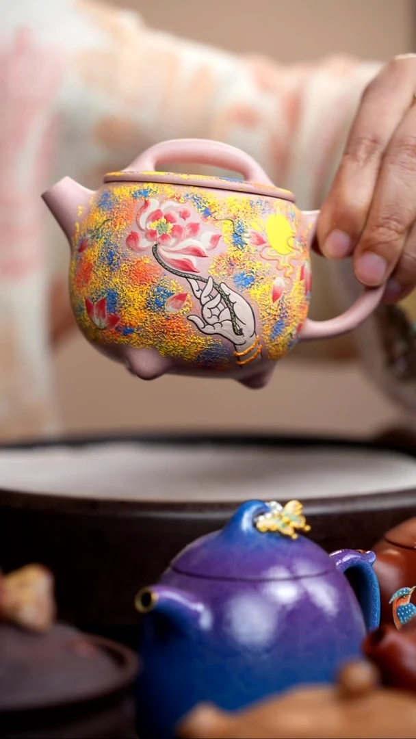 茶壶紫砂粉色胖瓢泥绘采莲