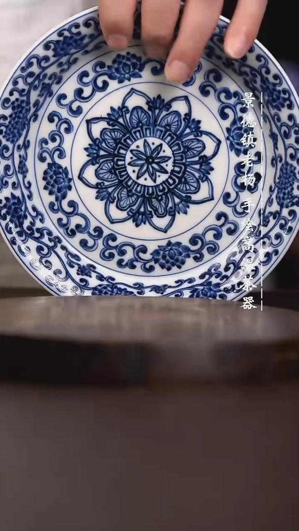 微瑕福利  现代瓷壶承