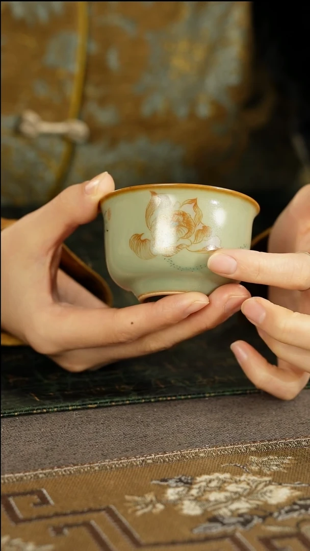 善窑厂汝窑粉青荷花主人杯