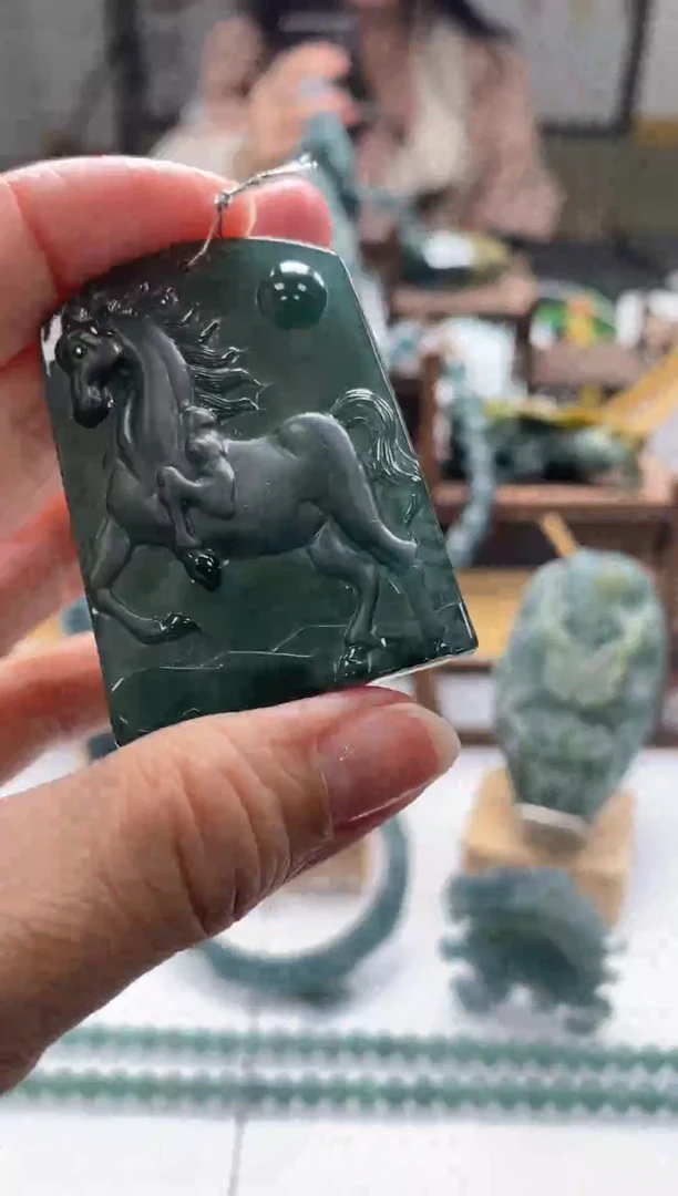 【闪购商品】翡翠颈饰未镶嵌翡翠