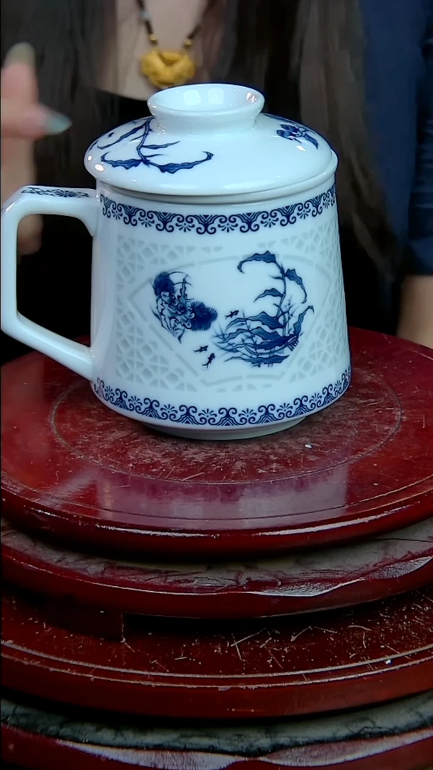 摆件陶景德镇陶瓷摆件花草玲珑办公杯