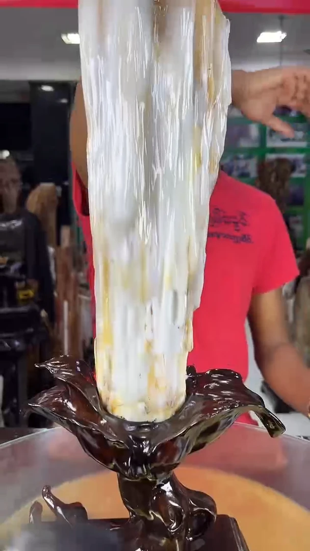 缅甸天然树化玉摆件