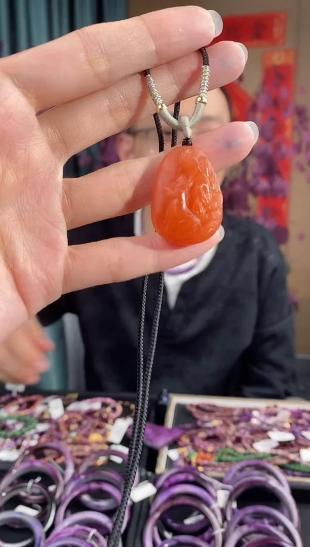 【闪购商品】南红玛瑙吊坠(赠链)未镶嵌184