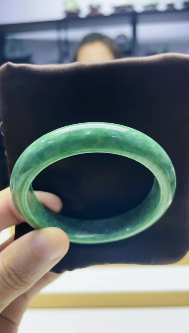 翡翠未镶嵌颈饰07150032多样性发其一