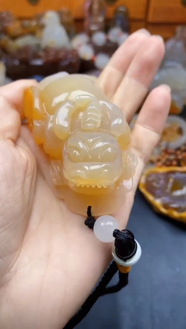 未镶嵌1玛瑙/玉髓冯*ll