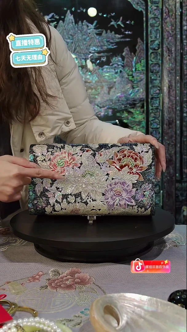 黑金鲍全满螺·弘贝雅螺钿漆器文化馆