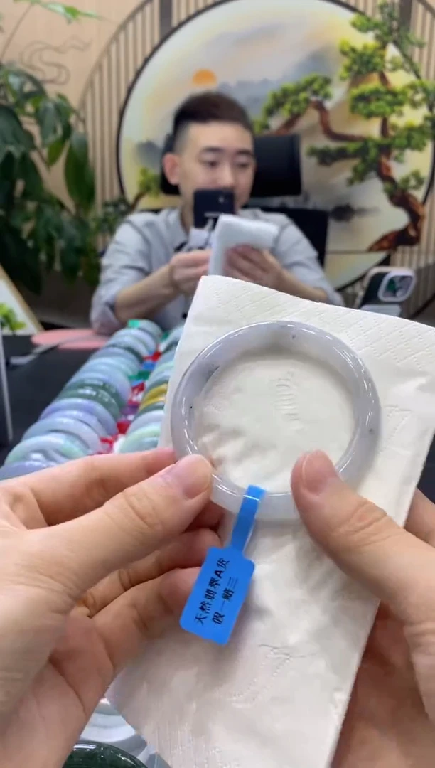 翡翠手镯未镶嵌00000008332