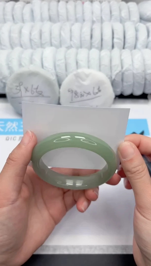 【闪购商品】石英质玉手镯未镶嵌103-61