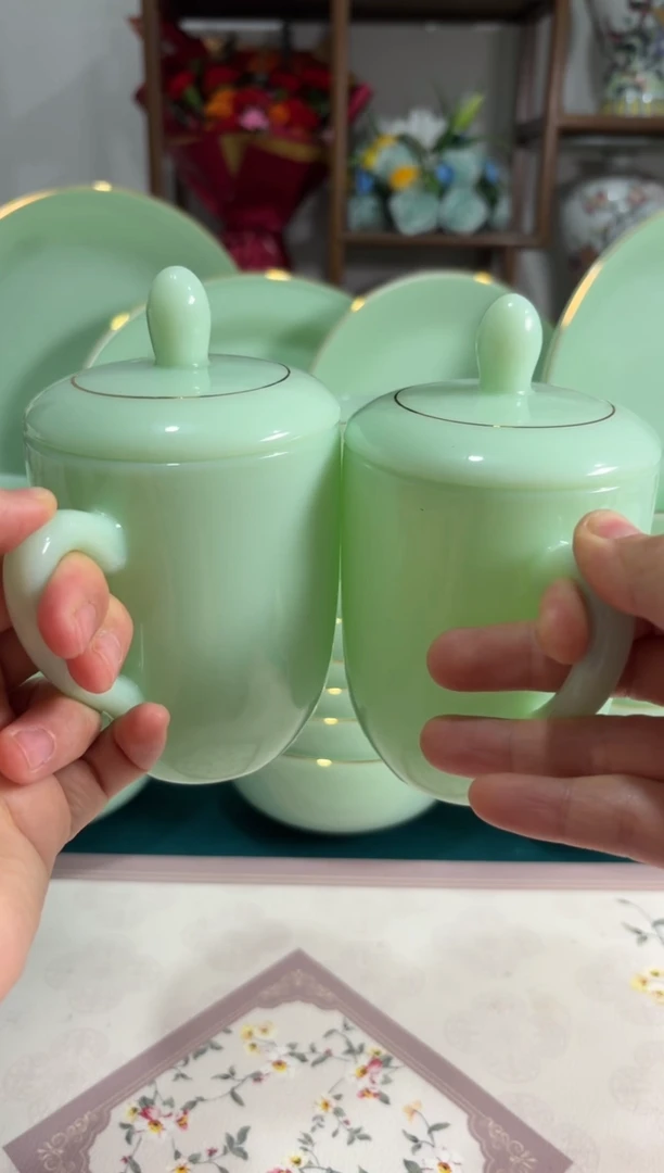 带盖子办公茶杯2个玉瓷