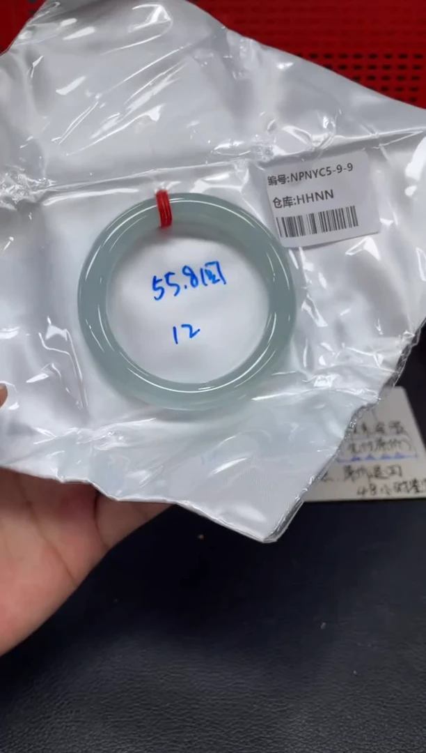 未镶嵌手镯翡翠翡翠手镯
