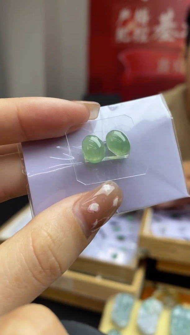 未镶嵌定制翡翠翡翠毛货~