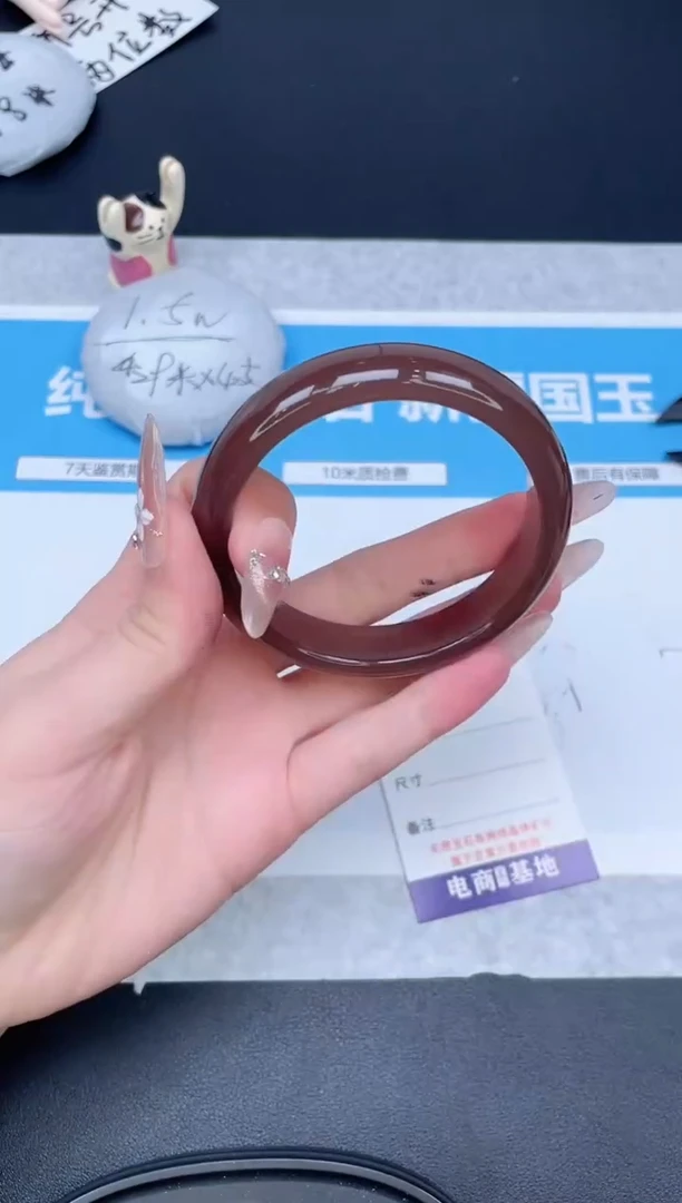 【闪购商品】石英质玉手镯未镶嵌170-61