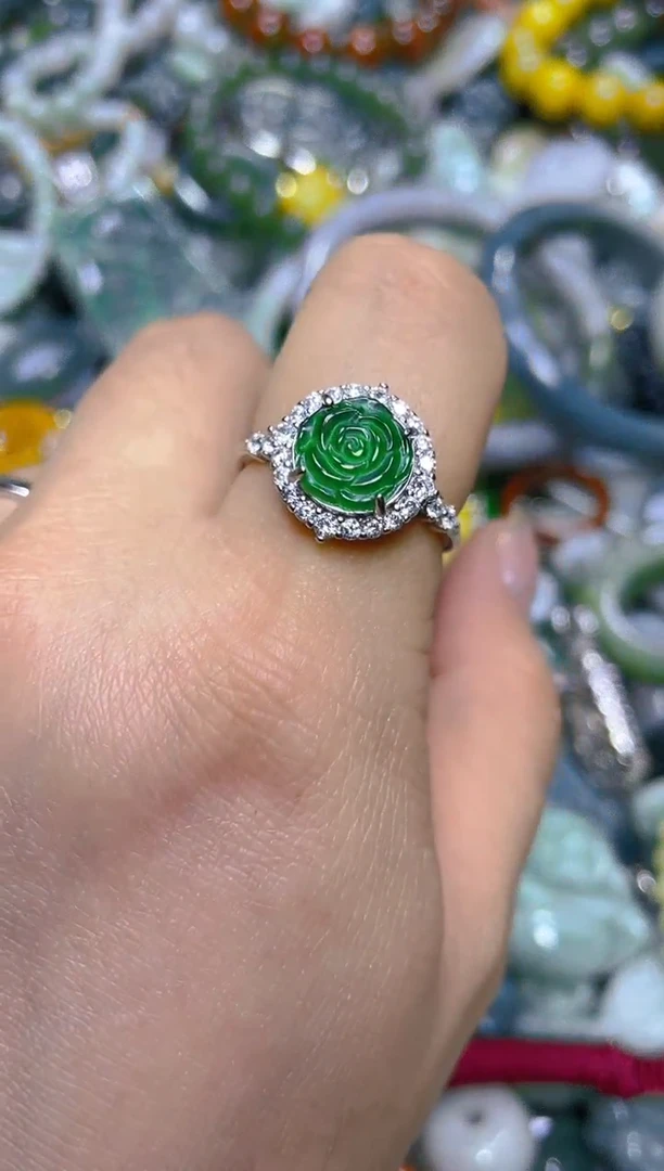 颈饰未镶嵌翡翠/M/翡翠A货，一件也是批发价