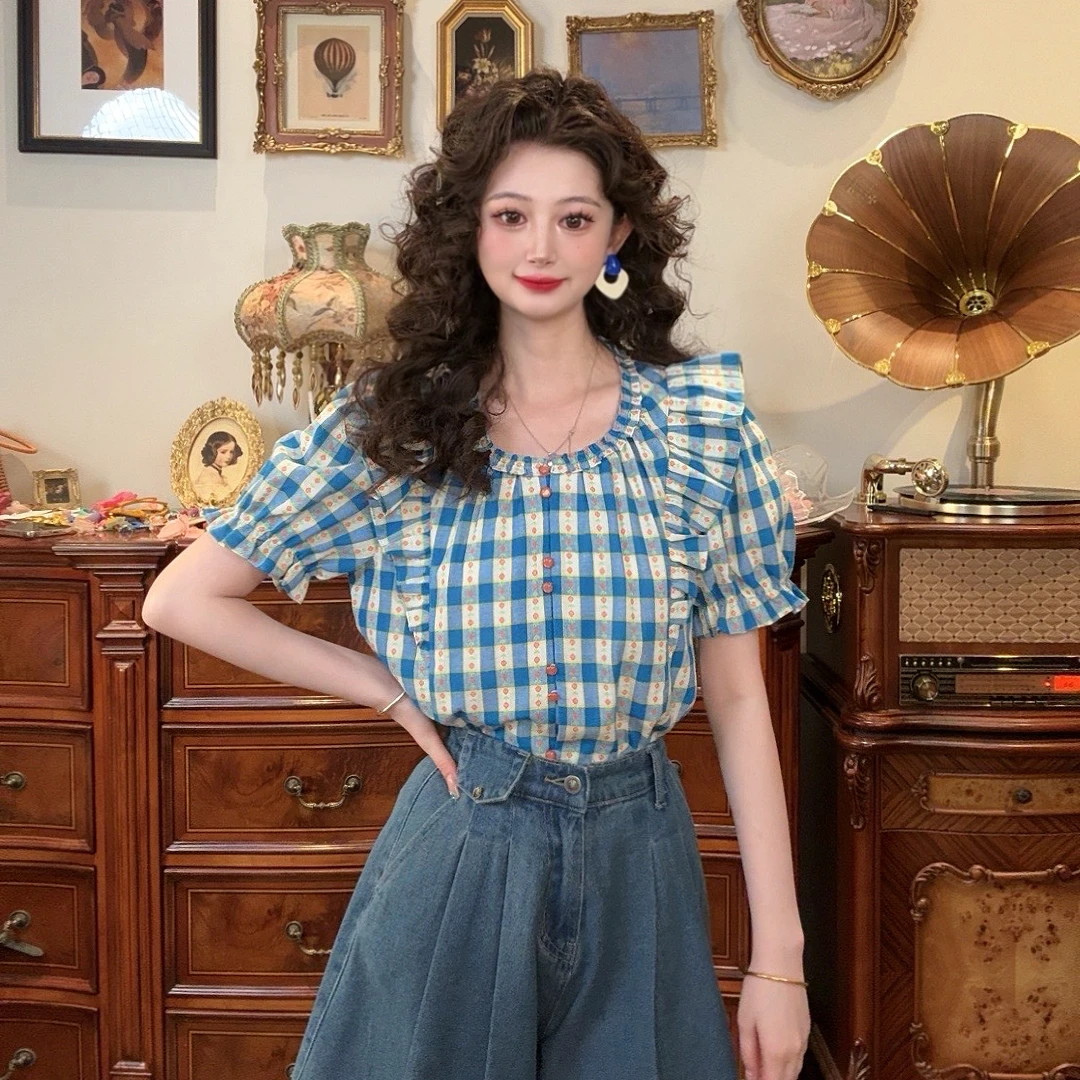 清【一生罗曼】设计感木耳边刺绣提花甜衬衫Y3197