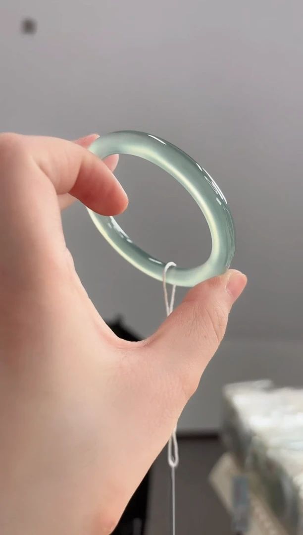 玛瑙/玉髓手镯未镶嵌58-59圈