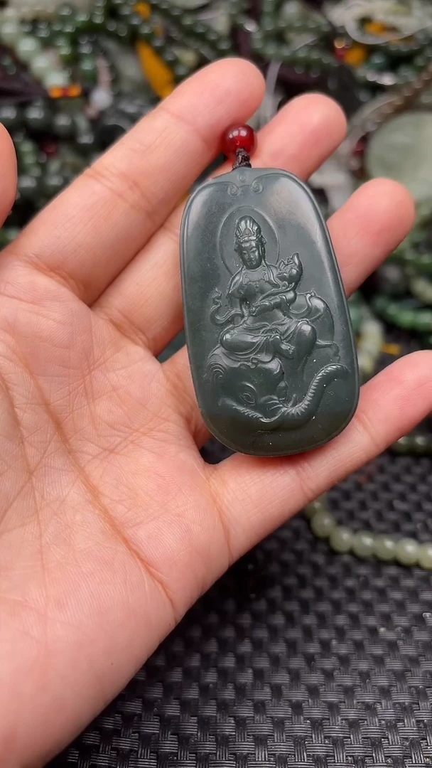 颈饰未镶嵌和田玉1