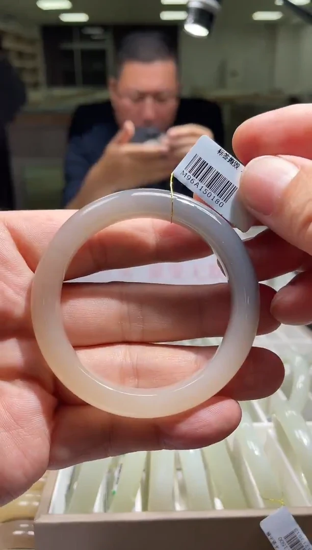 未镶嵌手镯和田玉53圈口 0180