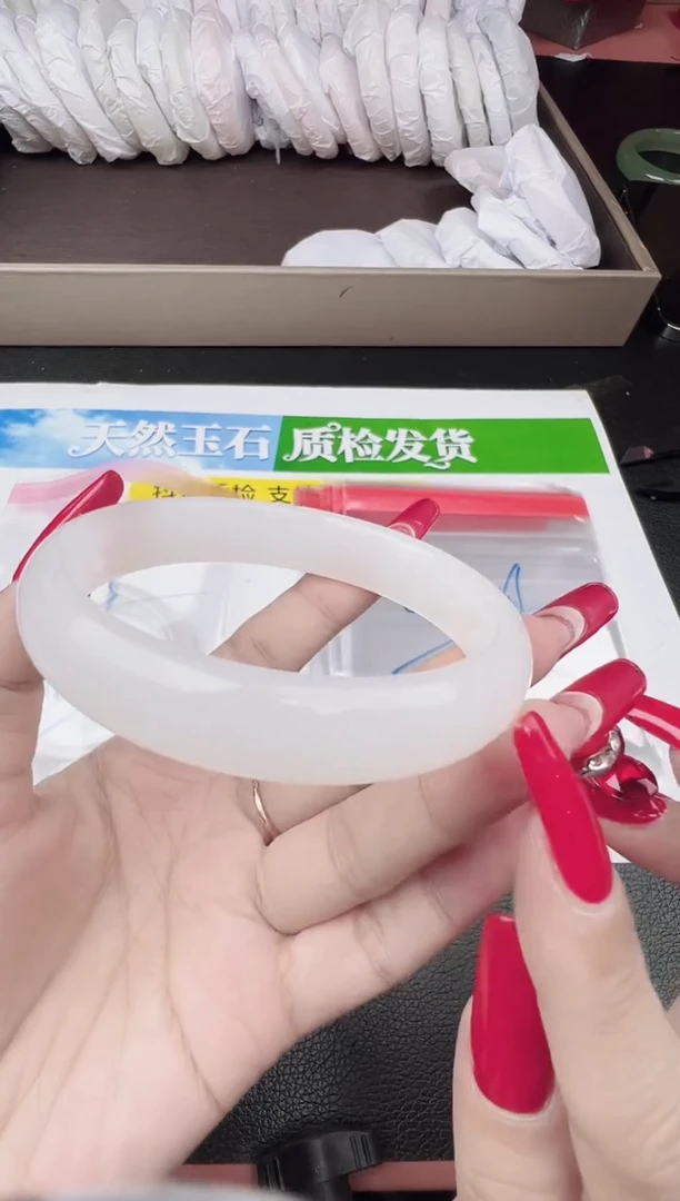 未镶嵌手镯石英质玉圈口60