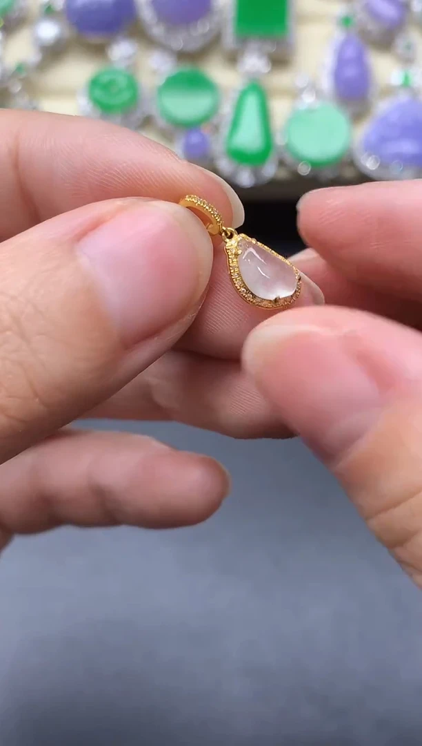 颈饰18K金镶嵌翡翠173-中国好珍宝