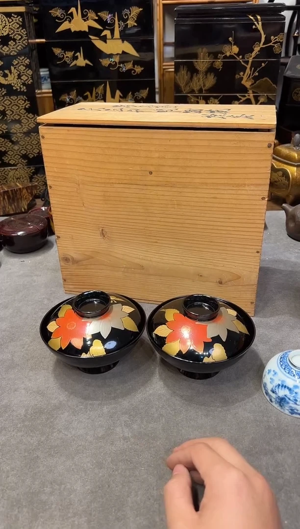 盖碗两只 大漆漆器大漆漆器