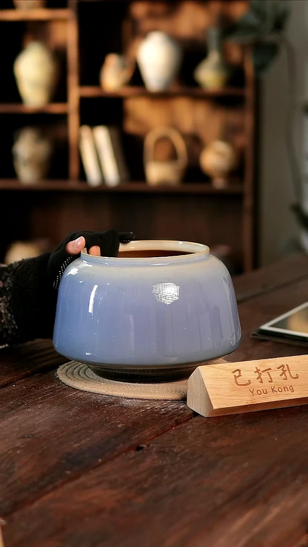 摆件30-210高18口16误差2已打孔