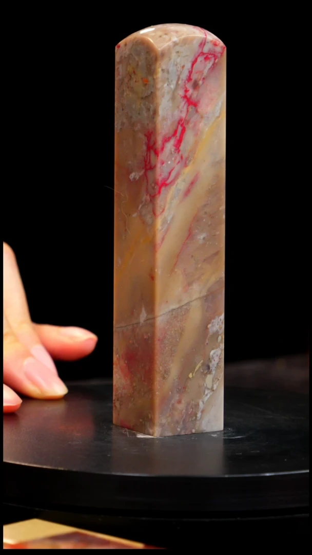 昌化石黄冻鸡血石