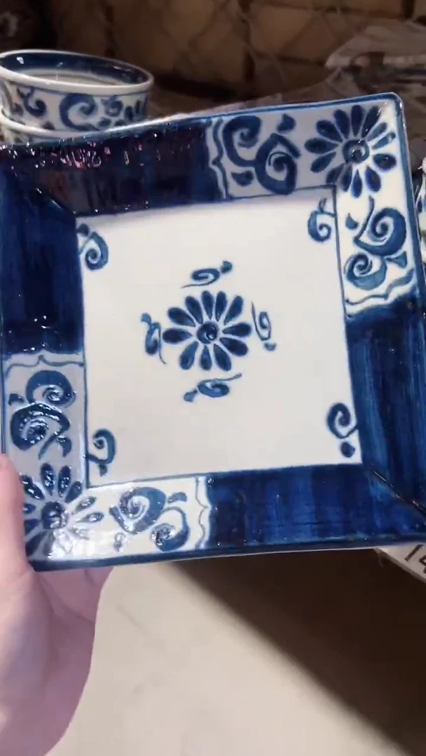 陶瓷蓝菊正方盘20cn一个