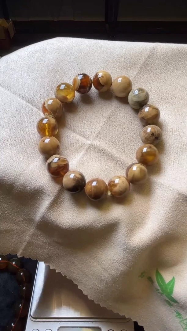 手串琥珀未镶嵌琥珀手串