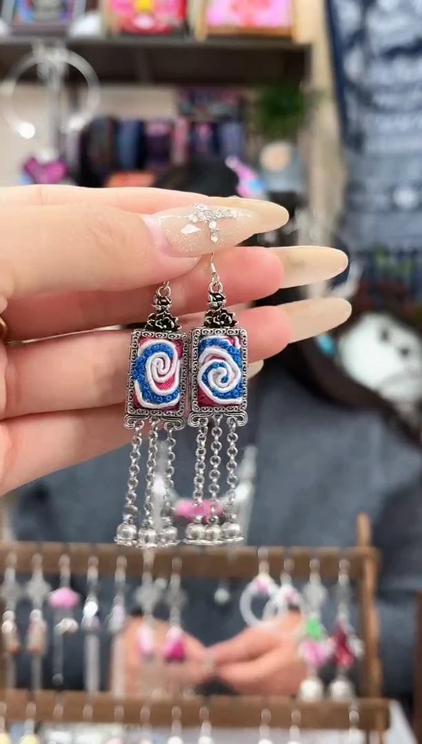 织绣民族风非遗老绣苗银饰品439