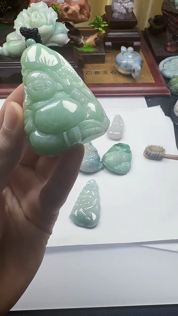 吊坠(不含链)未镶嵌翡翠1