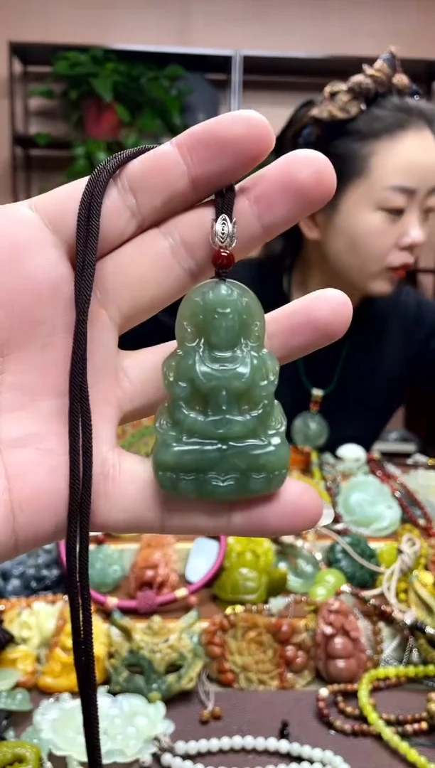 未镶嵌岫玉吊坠·