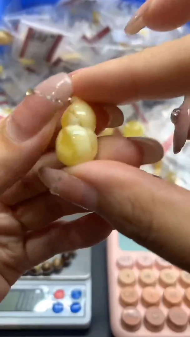 未镶嵌琥珀珠宝奇石2346