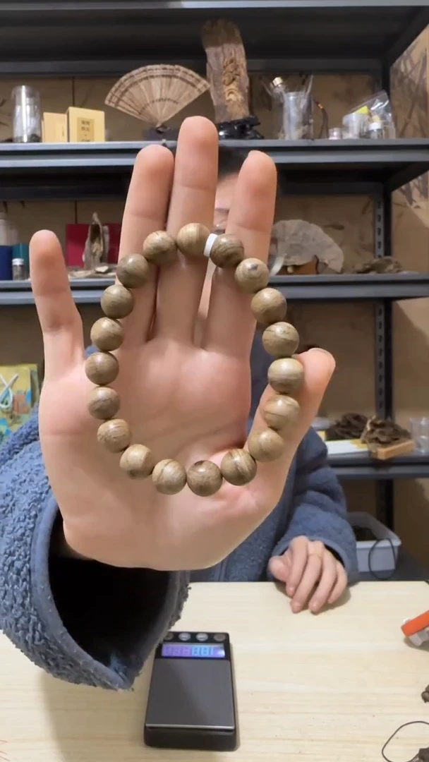 【闪购商品】沉香手串10号柬埔寨野料圆珠手串