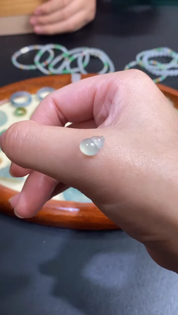 定制翡翠未镶嵌翡翠毛货