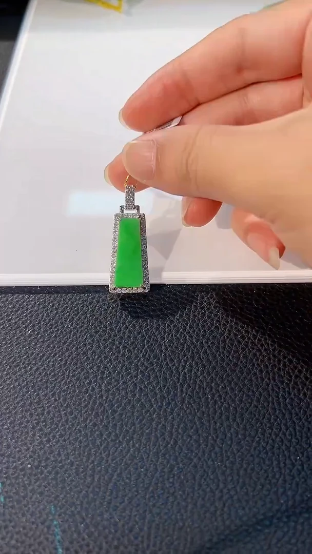翡翠未镶嵌颈饰缅料A货/支持复检/一件