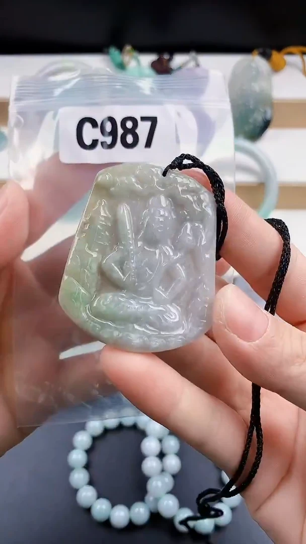 颈饰未镶嵌翡翠天然翡翠吊坠挂件