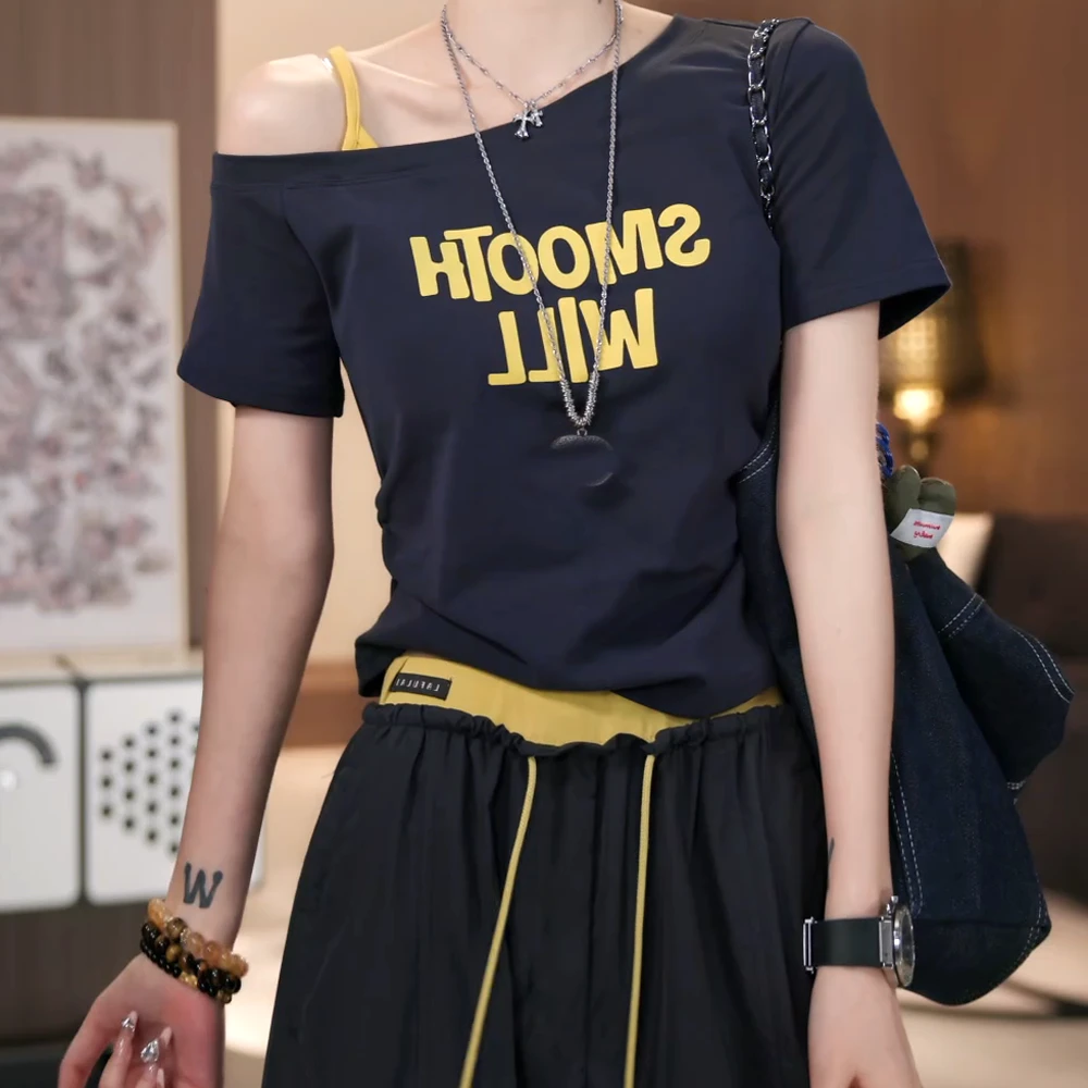 斜肩印花短袖t恤女2025夏季新款设计感显瘦辣妹短款上衣复古
