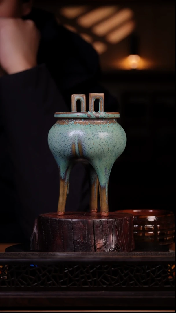 其他钧瓷钧窑瓷器朝圣炉三足炉150*95mm