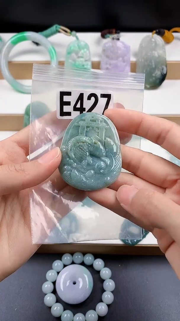 颈饰未镶嵌翡翠天然翡翠吊坠挂件