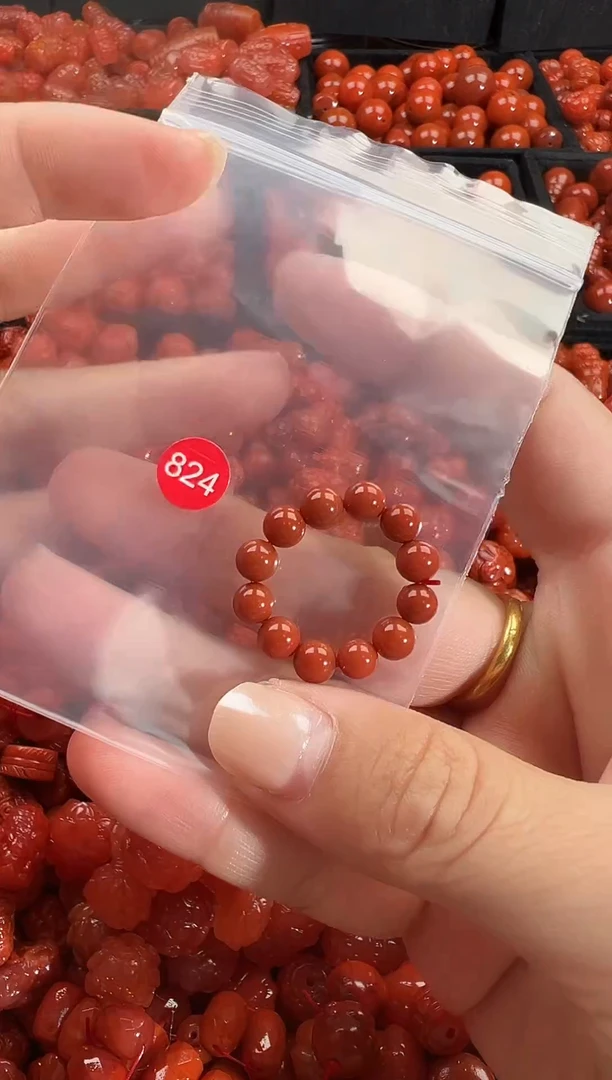 颈饰未镶嵌南红玛瑙1