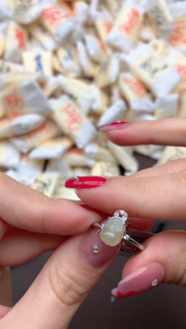 【闪购商品】翡翠挂件银S925镶嵌—