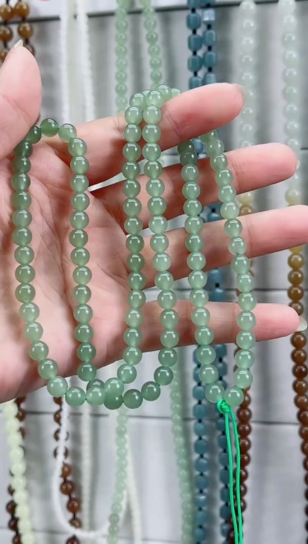 颈饰未镶嵌和田玉微****?6