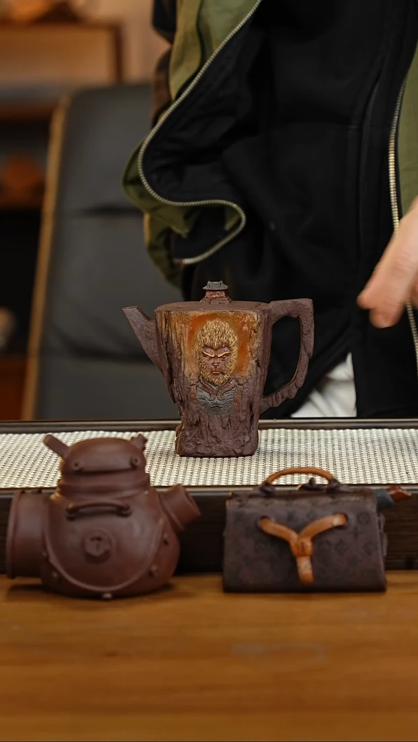 【闪购商品】紫砂茶壶紫泥齐天大圣