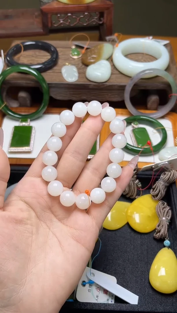 未镶嵌手串和田玉卡12且末天泰 圆珠